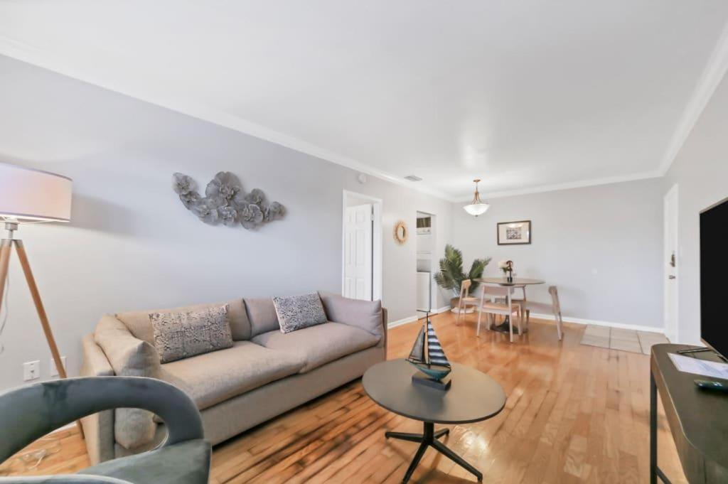 Designed And Well Located Chic 1Br With Parking Apartment Tampa Ngoại thất bức ảnh